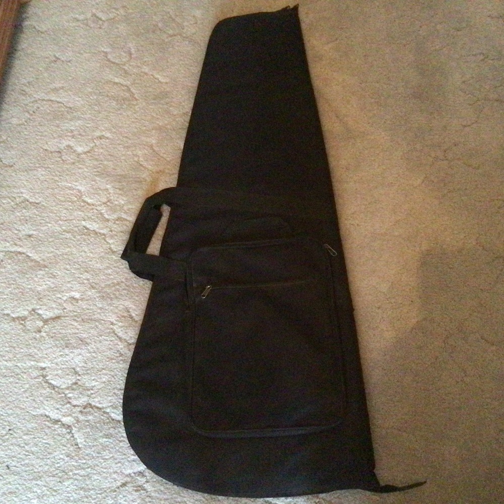 GUITAR CASE. Soft cover